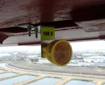 Mining Tunneling Monitoring Reflector Prism With L Shape Bracket and Rain Hood